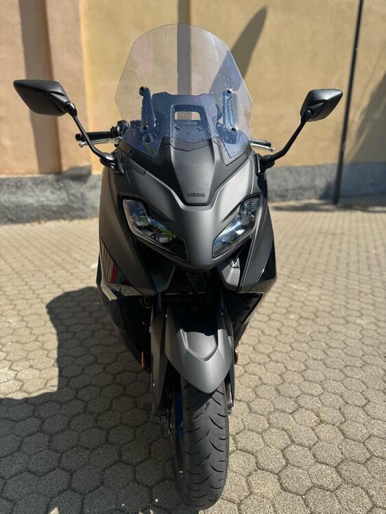 Yamaha T-Max 560 (2022 - 24) (4)