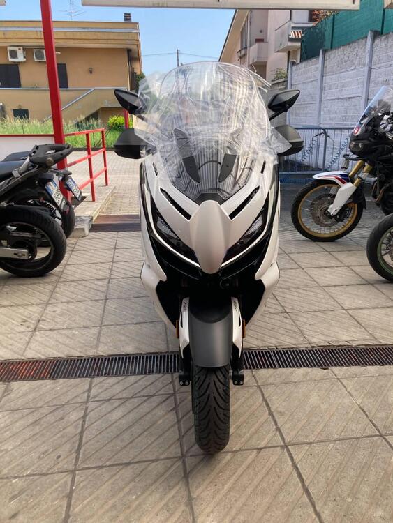 Zontes ZT368-E (2025) (2)