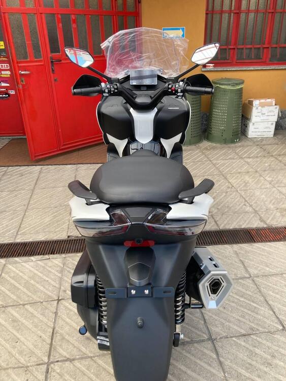 Zontes ZT368-E (2025) (4)