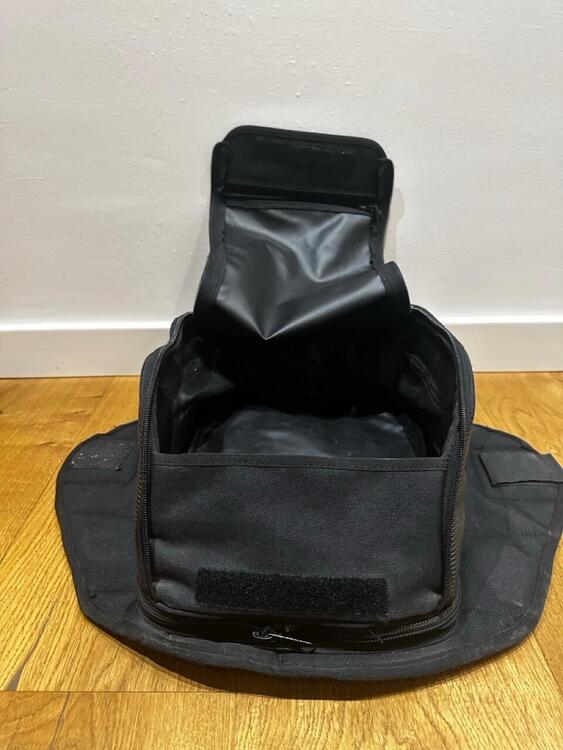Borsa magnetica da serbatoio Givi (4)