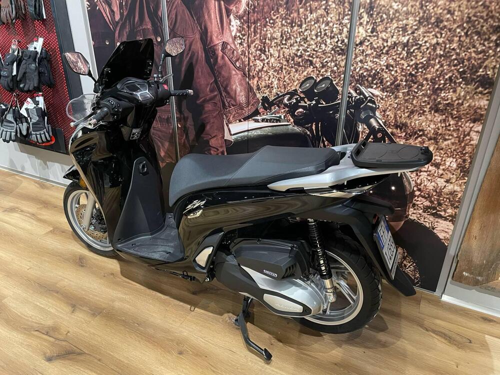 Honda SH 350 (2021 - 24) (5)