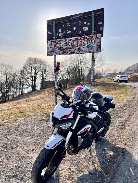 Triumph Street Triple S (2020 - 23) (2)