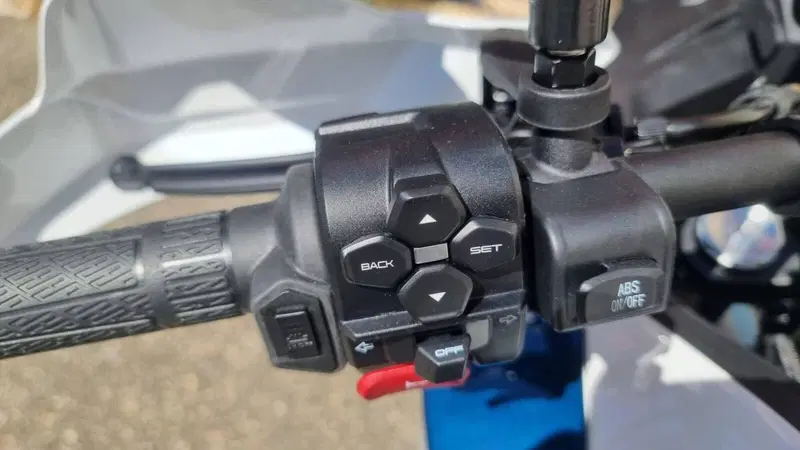 CFMOTO 700MT (2024 - 26) (7)