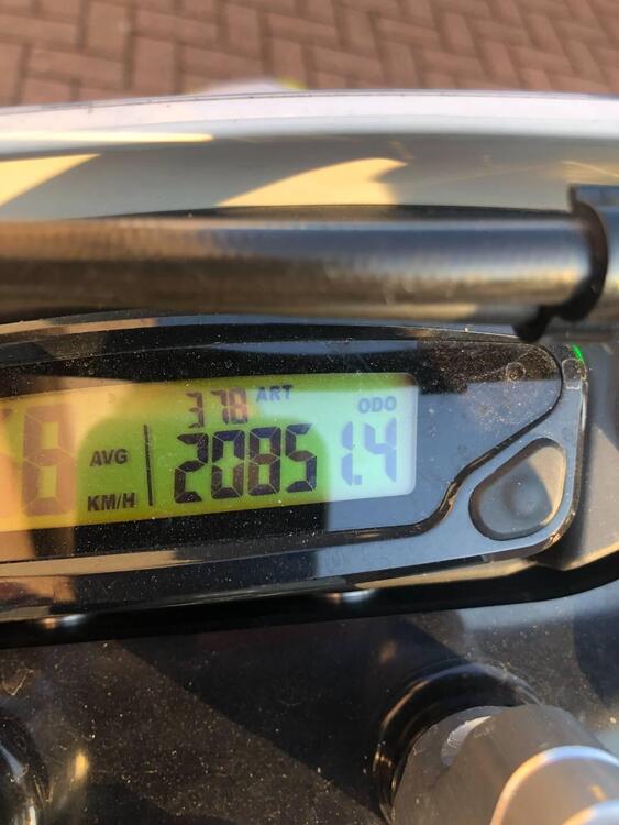 Husqvarna 701 Supermoto (2020) (4)