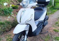 Piaggio Beverly 350 SportTouring ie ABS (2011 - 17) usata