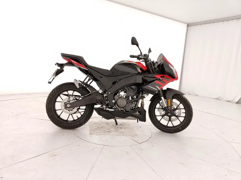 Aprilia Tuono 125 (2025 - 26) (5)