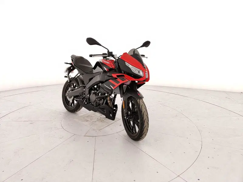 Aprilia Tuono 125 (2025 - 26) (6)