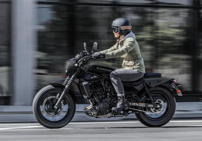Kawasaki Eliminator 500 SE (2024 - 26) (7)