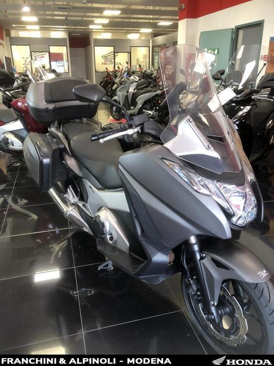 Honda Integra 750 DCT (2016 - 17) (5)