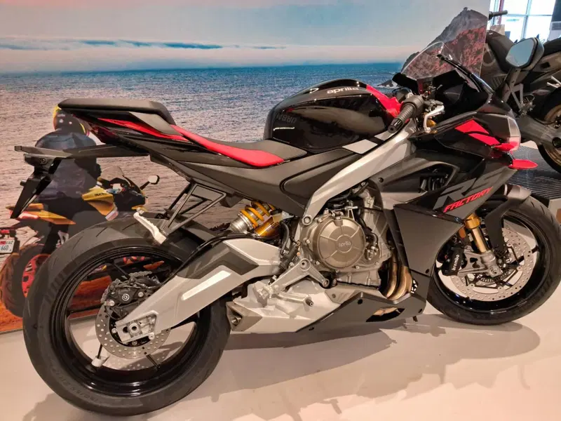 Aprilia RS 660 Factory (2025 - 26) (3)