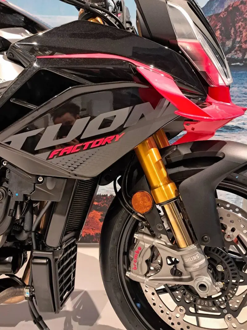 Aprilia Tuono V4 Factory (2025 - 26) (6)