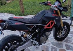 Aprilia Dorsoduro 750 Factory (2010 - 13) usata