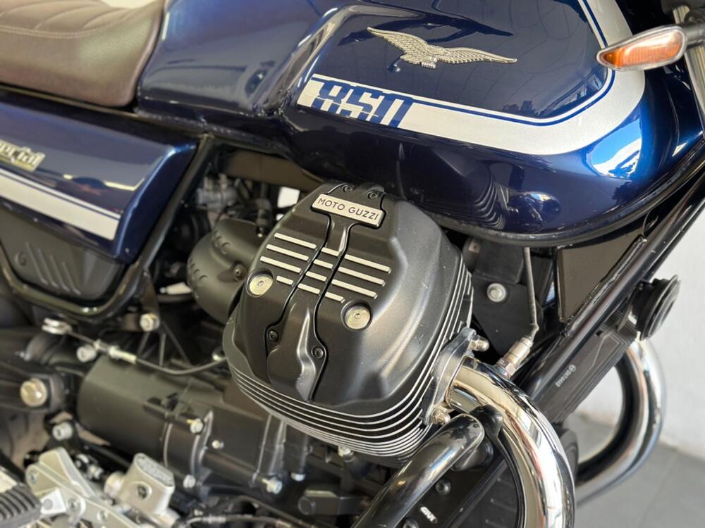 Moto Guzzi V7 Special (2021 - 24) (5)