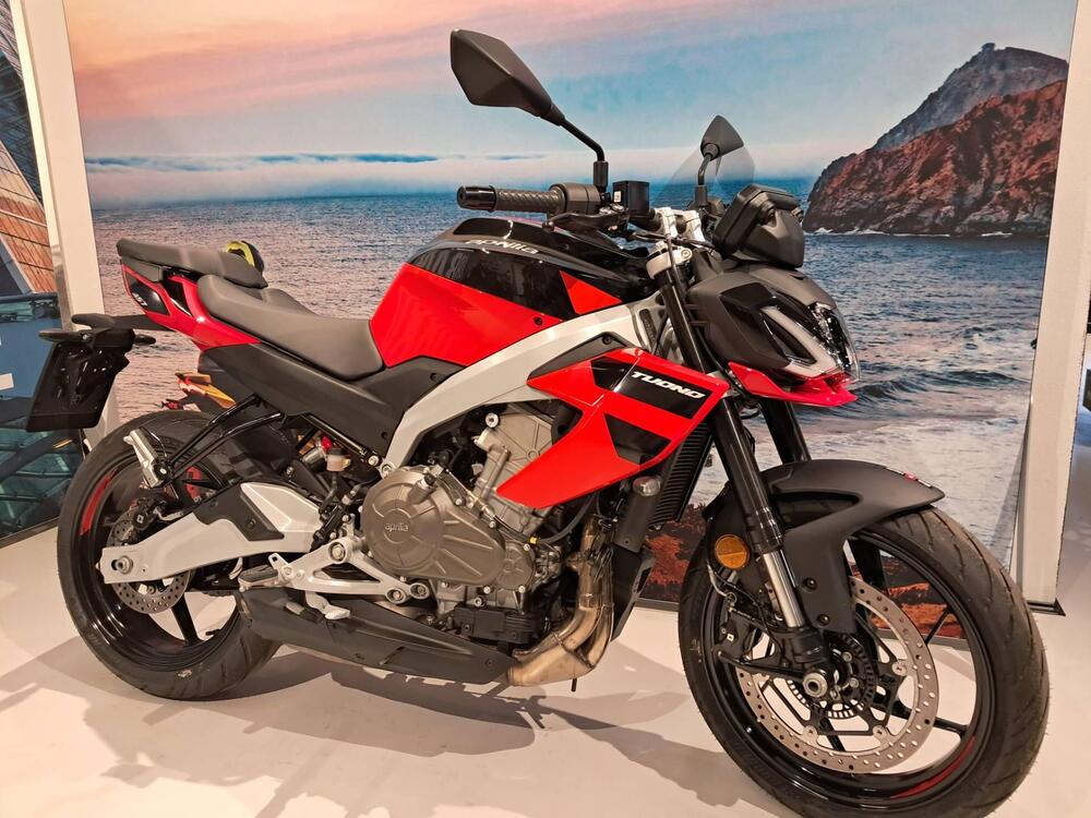 Aprilia Tuono 457 (2025) (2)