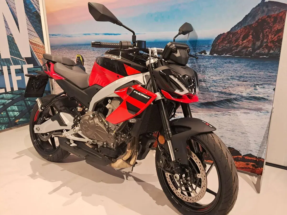 Aprilia Tuono 457 (2025 - 26) (3)