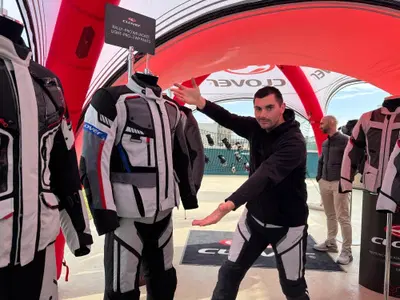 Clover presenta le novit&agrave; 2025. Due nuove giacche sensazionali: la Rally Pro e la Ventouring-4 WP