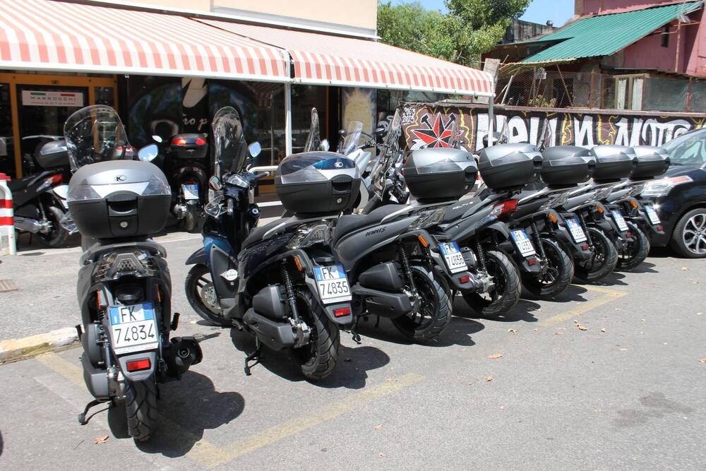 Kymco People 200i S (2021 - 25) (3)