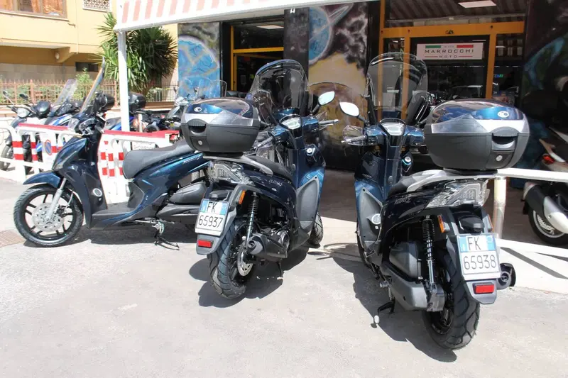 Kymco People 200i S (2021 - 26) (4)