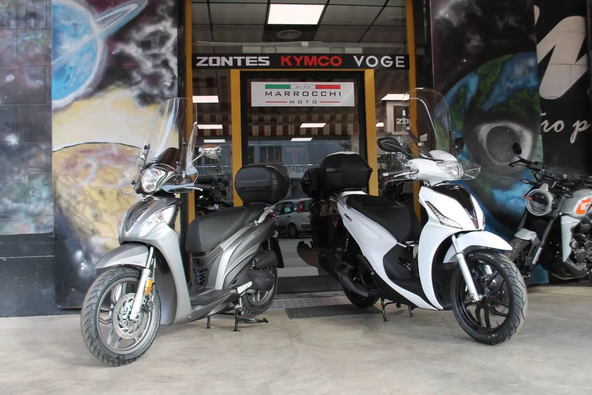 Kymco People 125i S (2021 - 25) (10)