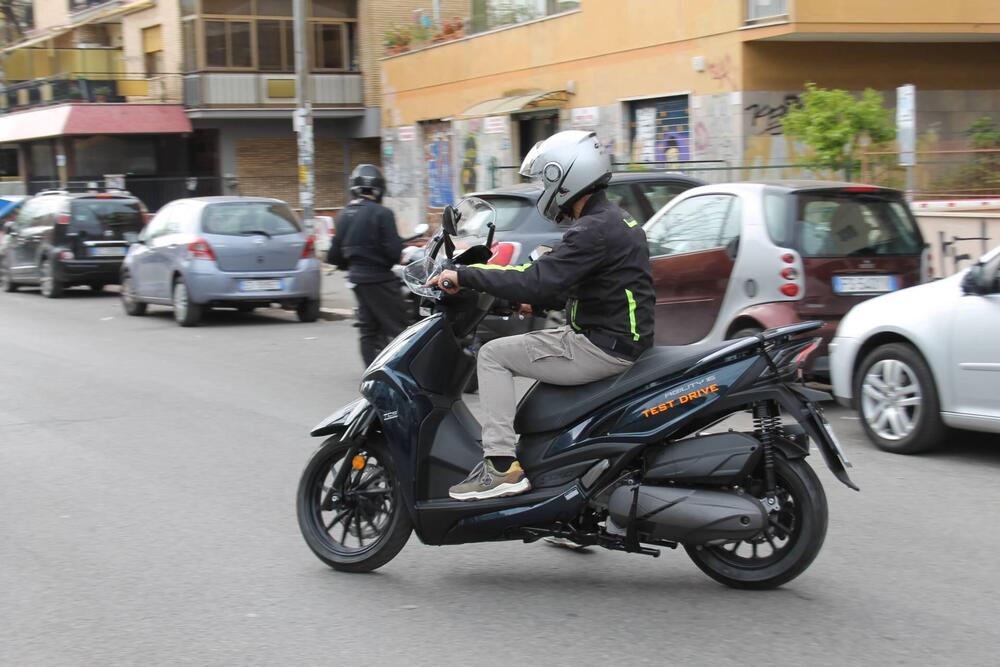 Kymco Agility 350i NN R16 (2023 - 25) (3)