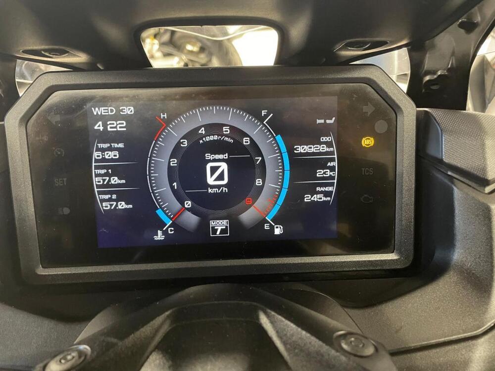 Yamaha T-Max 560 Tech Max (2022 - 24) (5)