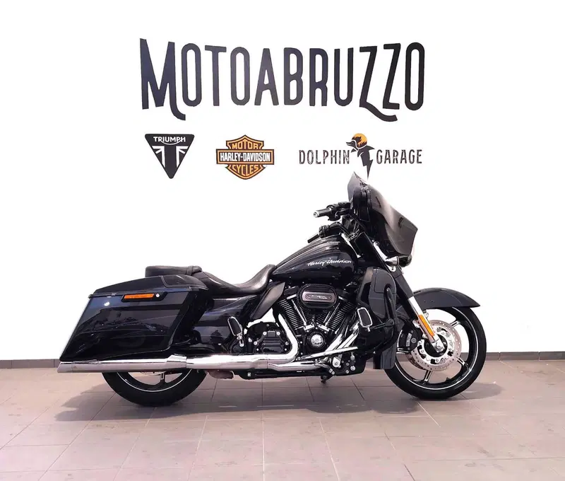 Harley-Davidson 114 Street Glide (2017)