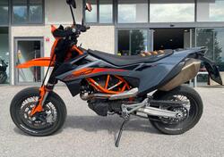 KTM 690 SMC R (2021 - 22) usata