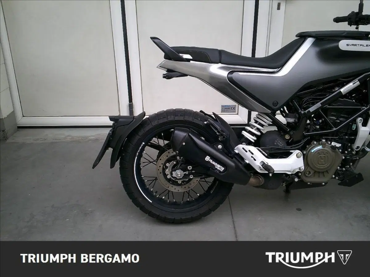 Husqvarna Svartpilen 125 (2021 - 23) (6)
