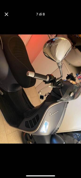 Vespa Sei Giorni 300 Hpe (2021 - 22) (3)