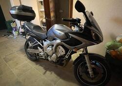 Yamaha FZS 600 Fazer (2003 - 04) usata