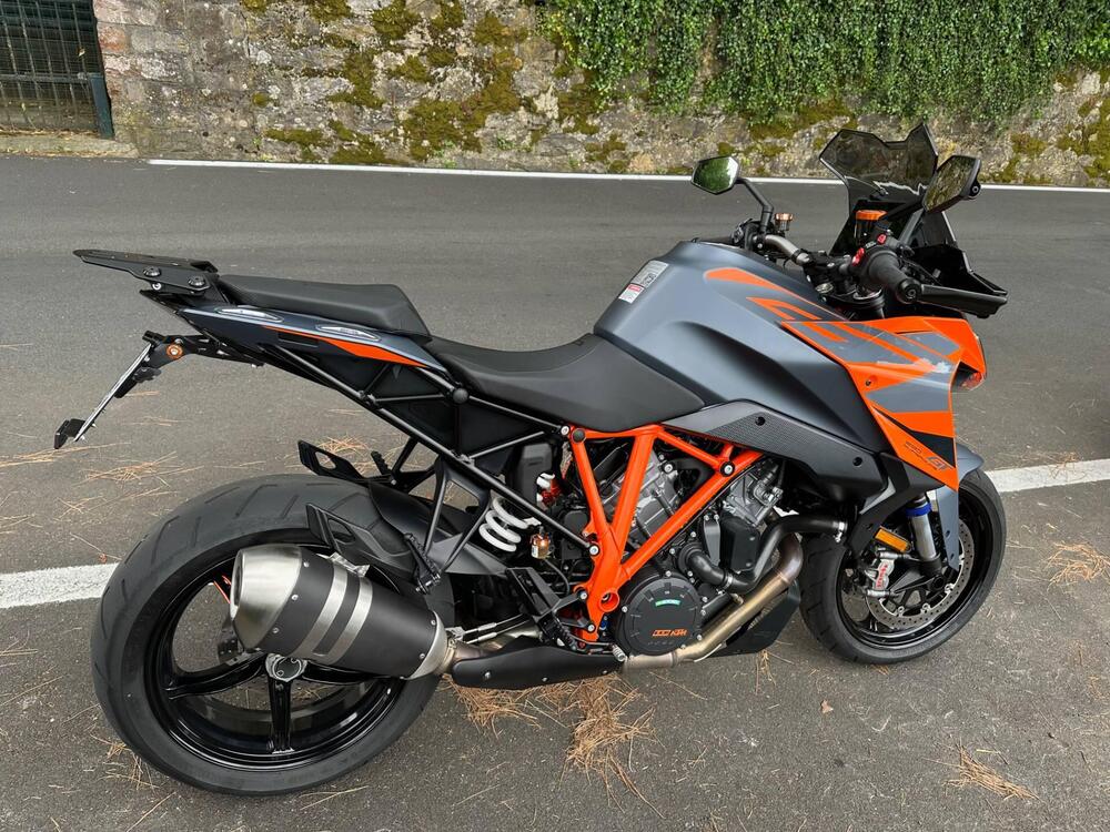 KTM 1290 Super Duke GT (2022 - 25) (4)