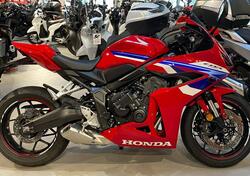 Honda CBR 650 R E-Clutch (2024 - 25) usata