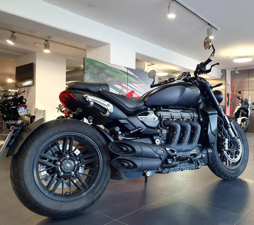 Triumph Rocket 3 R (2021 - 24) (2)