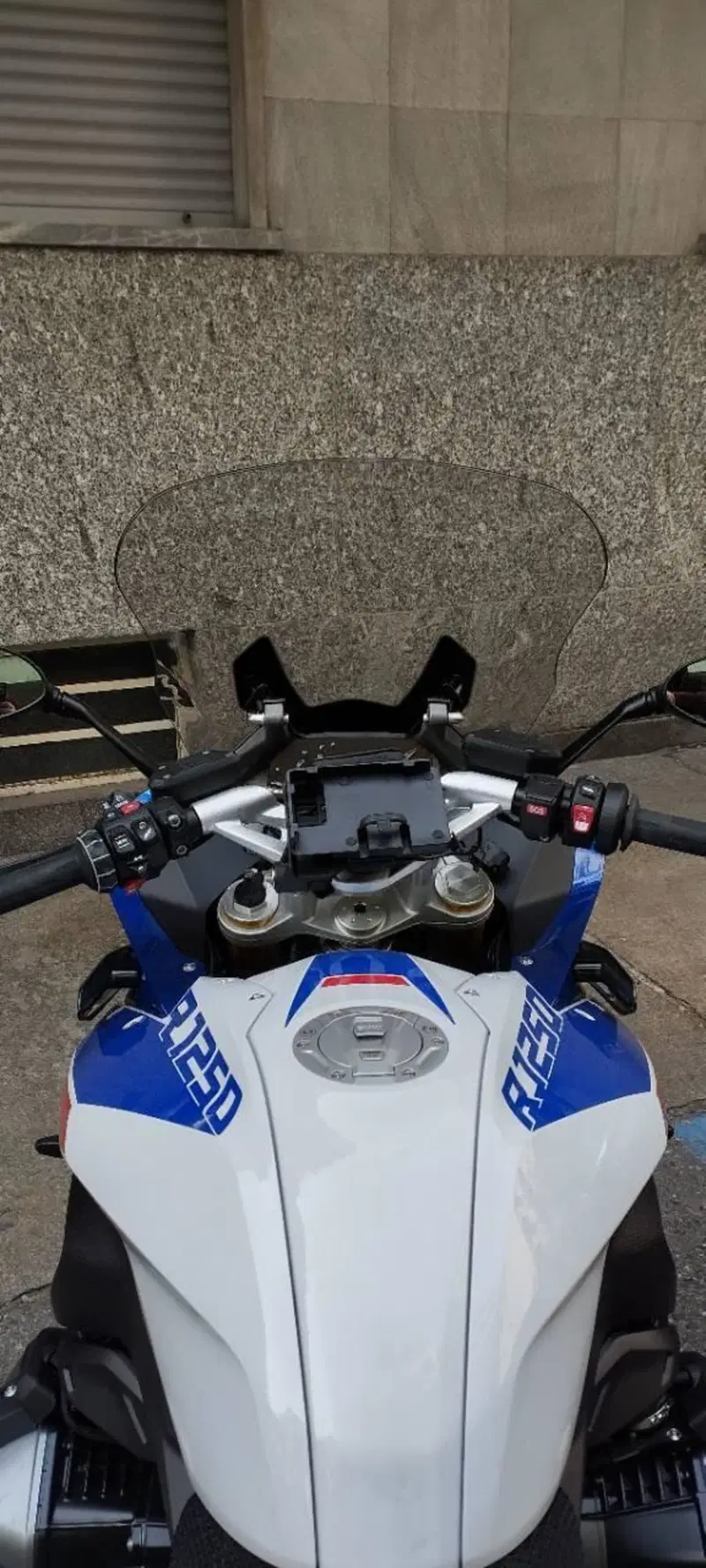 Bmw R 1250 RS (2021 - 25) (2)