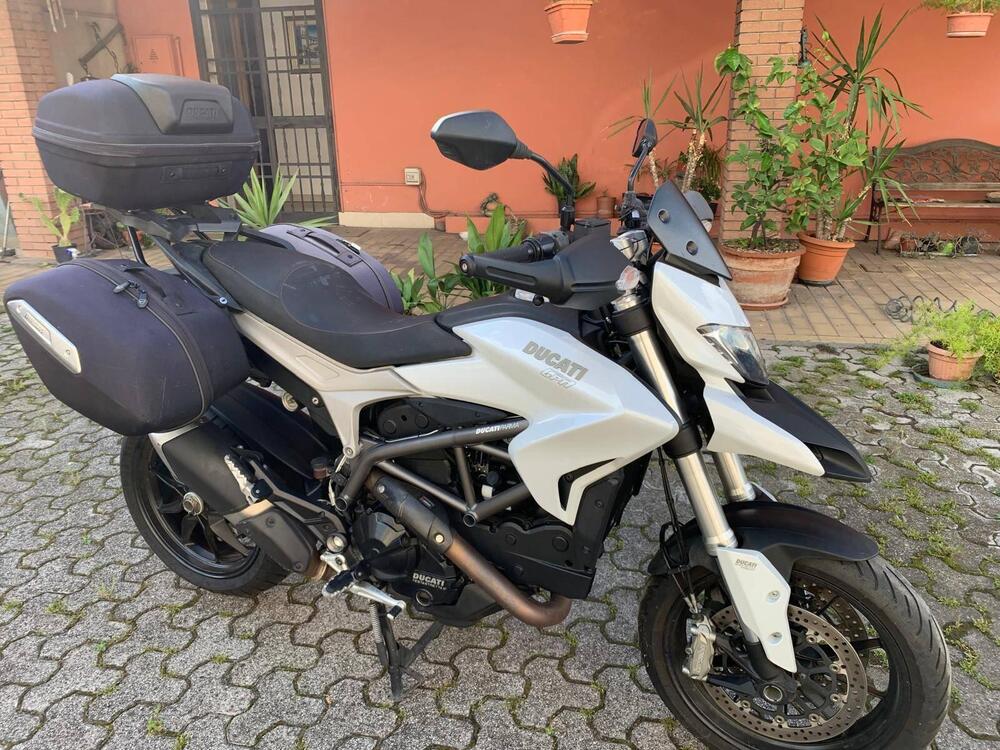 Ducati Hyperstrada 821 (2013 - 15) (2)