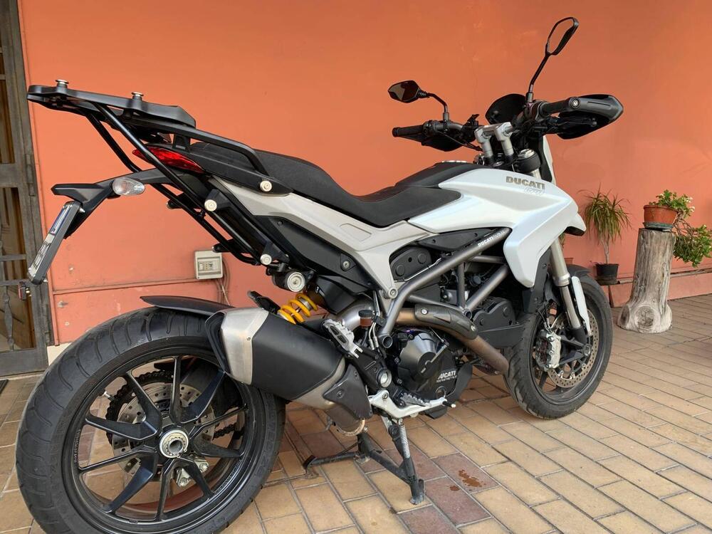 Ducati Hyperstrada 821 (2013 - 15) (5)