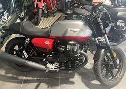 Moto Guzzi V7 Stone Corsa (2023 - 25) usata