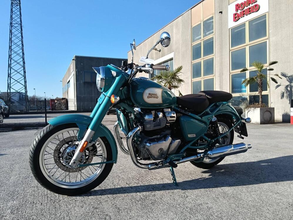 Royal Enfield Classic 650 (2025) (4)