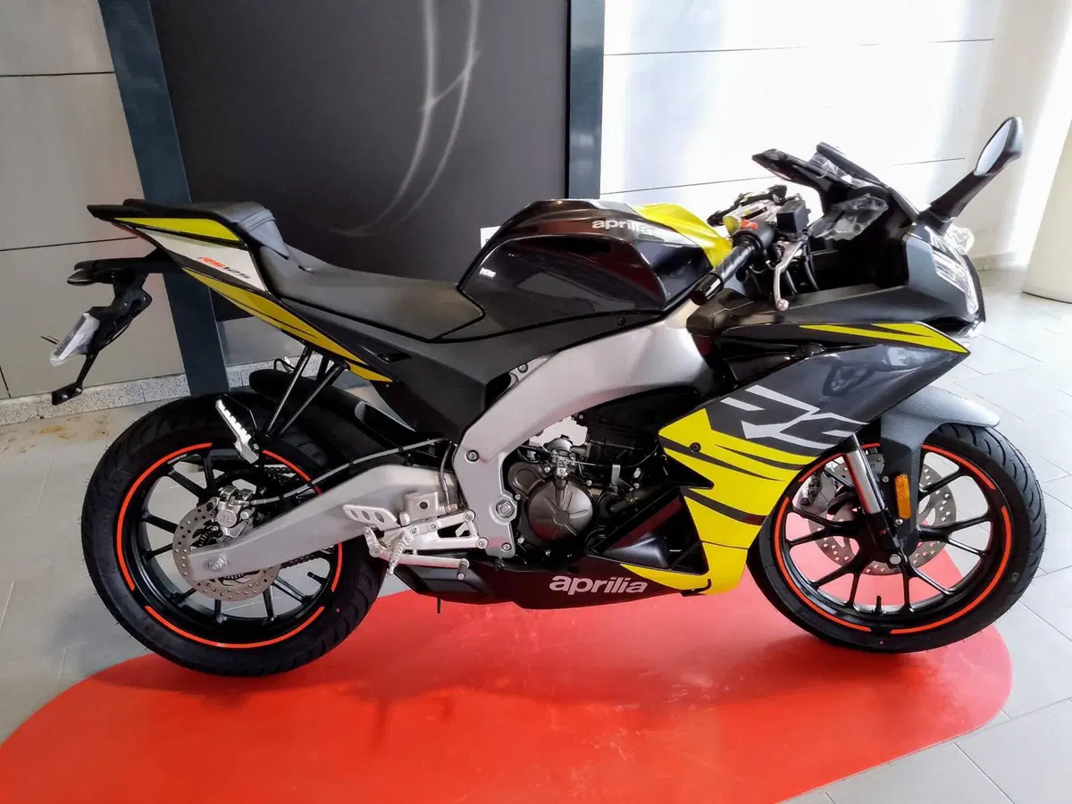 Aprilia RS 125 (2025 - 26) (3)