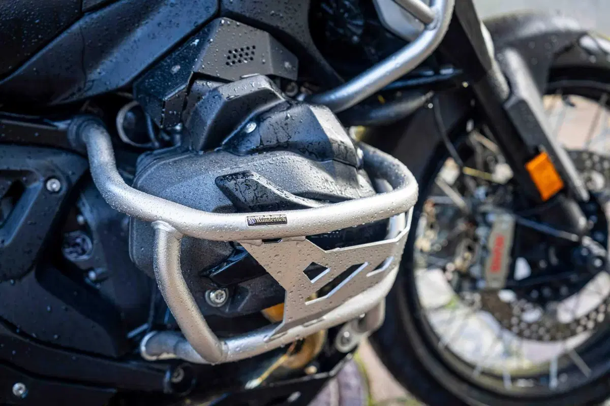Wunderlich Ultimate Pro, la protezione motore per BMW R 1300 GS e Adventure (10)