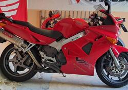 Honda VFR 800 (1998 - 01) usata