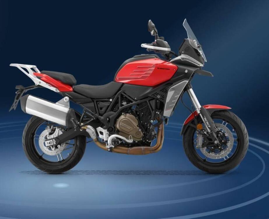 QJ Motor SRT 700 S (2025) (3)