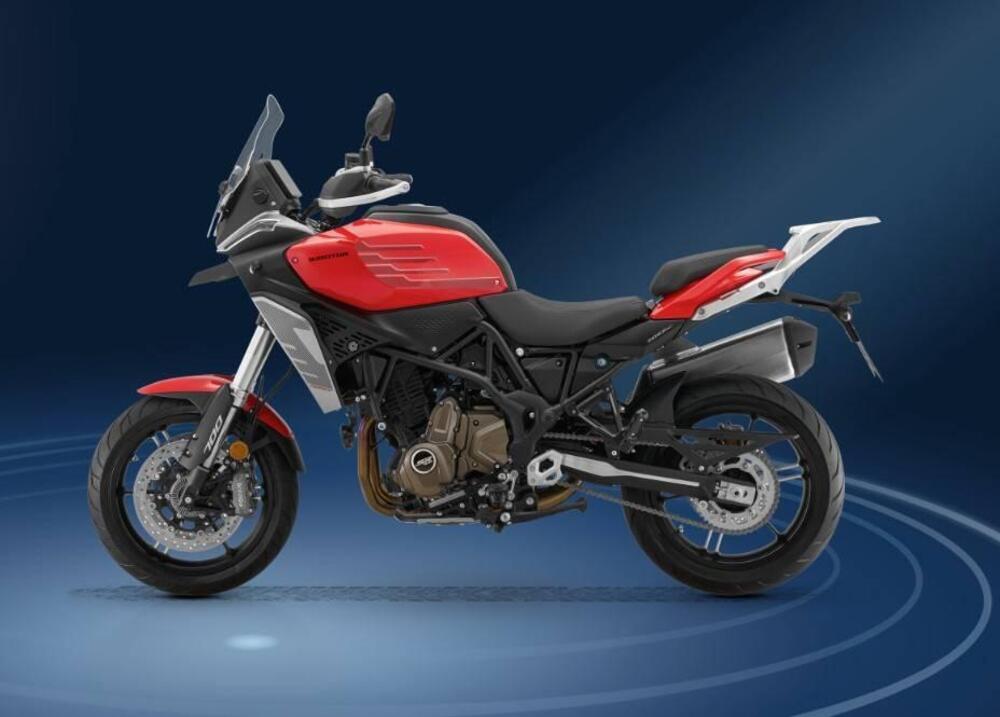 QJ Motor SRT 700 S (2025)