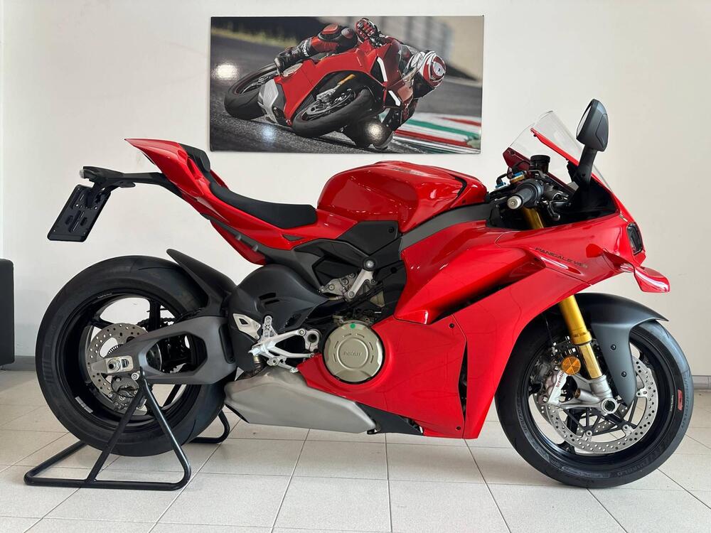 Ducati Panigale V4 S (2025)