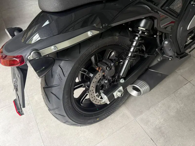Moto Morini Calibro Custom (2024 - 26) (15)