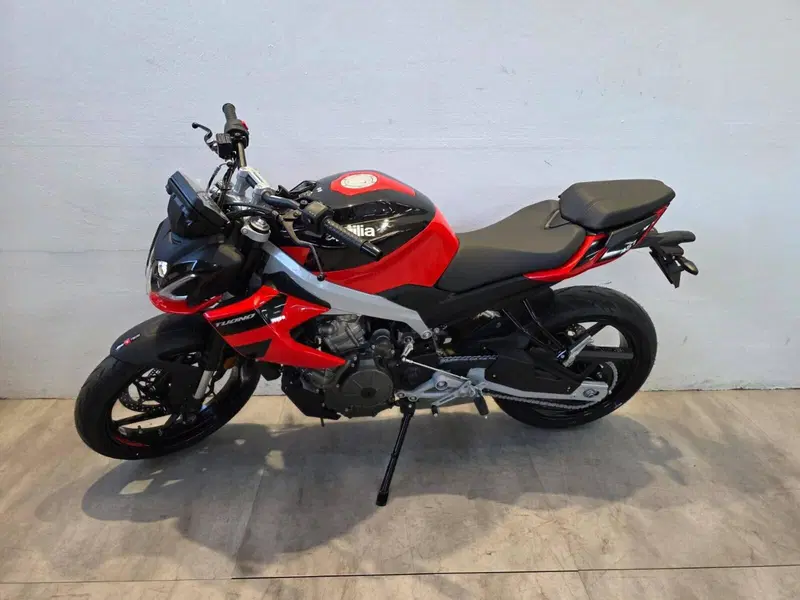 Aprilia Tuono 457 (2025 - 26) (4)