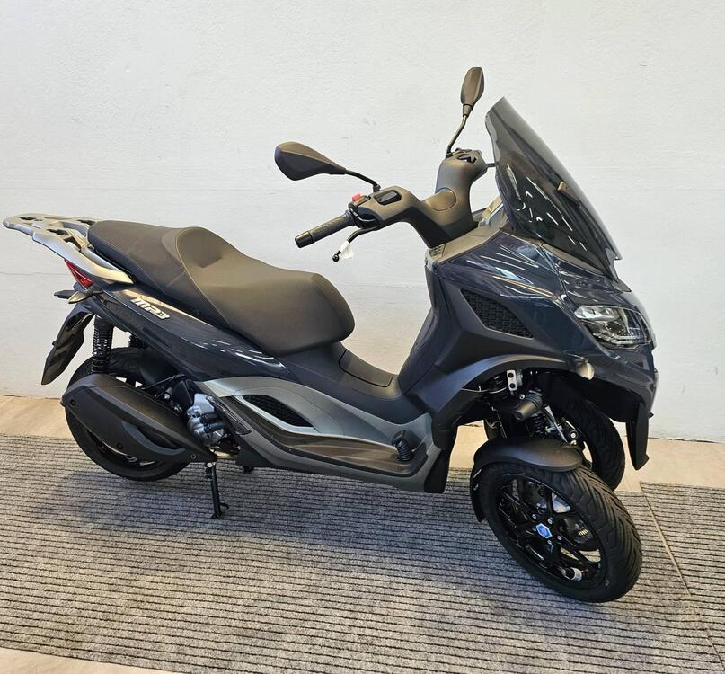 Piaggio MP3 310 (2025)