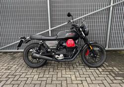 Moto Guzzi V7 III Carbon (2018 - 20) usata
