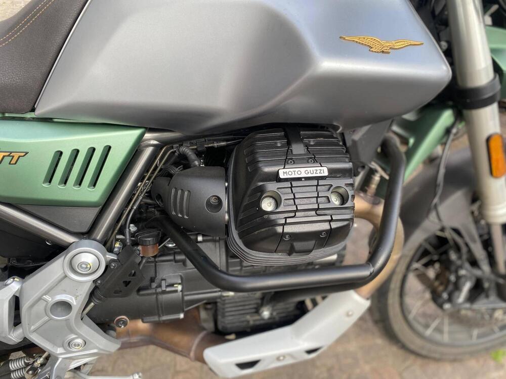 Moto Guzzi V85 TT Centenario (2021 - 22) (5)
