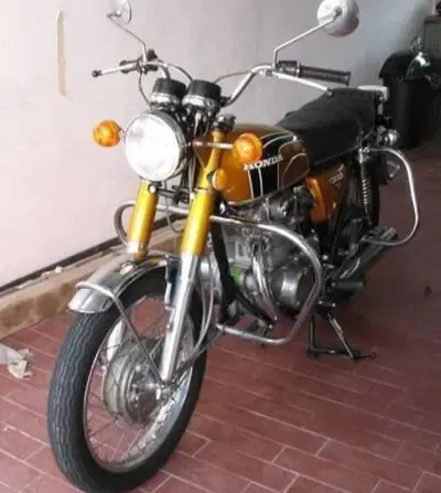 Honda cb350k3 d'epoca